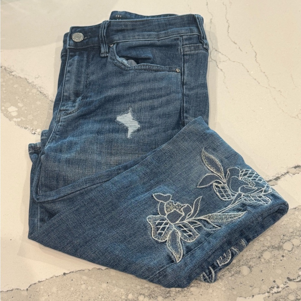 White House Black Market The Skinny Ankle jeans with floral embroidery